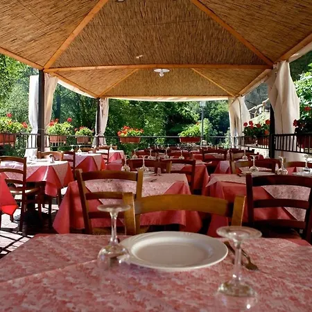 Borgo *